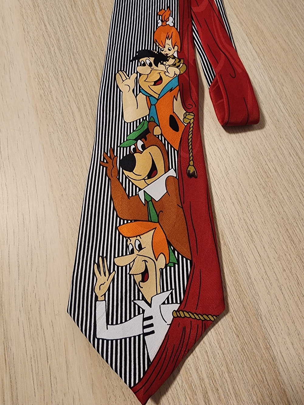 Vintage Cartoon Network Flintstones Tie NWT  Hanna-Barbera Retro Novelty Necktie